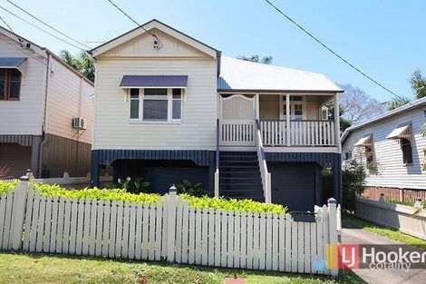 98 Mcilwraith Ave, Norman Park, QLD 4170