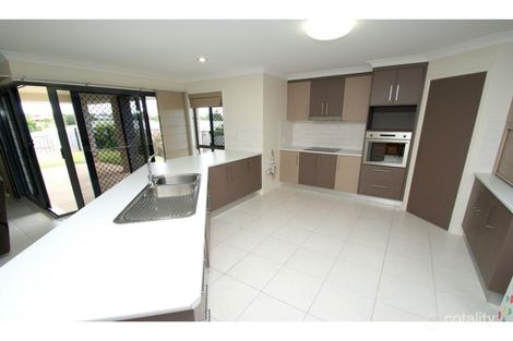 Property photo of 6 Brougham Court Avoca QLD 4670