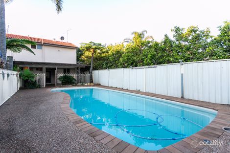 Property photo of 32 Peterborough Avenue Lake Illawarra NSW 2528