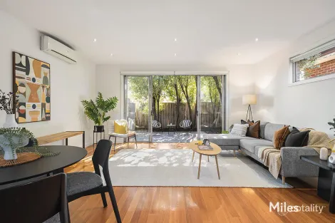 54d Barton St, Reservoir, VIC 3073