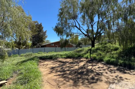 Property photo of 23 Gilbert Place Larapinta NT 0875