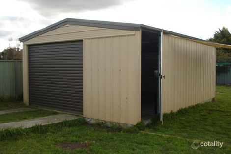 Property photo of 3 Oldham Place Blayney NSW 2799