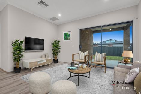 Property photo of 24 Adriatic Circuit Clyde VIC 3978