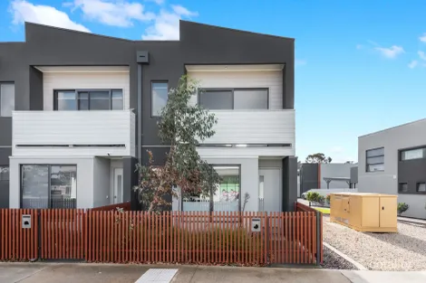 Property photo of 134 Henry Street Pakenham VIC 3810