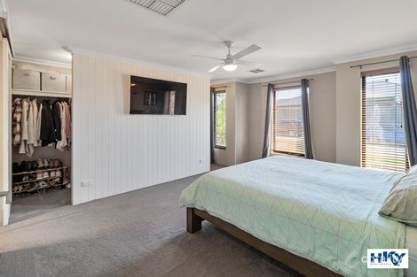 Property photo of 5 Whitehart Entrance Aveley WA 6069