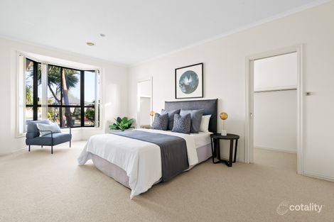 Property photo of 33 Cambridge Crescent Taylors Lakes VIC 3038