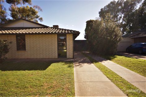 Property photo of 19 Adaluna Crescent Smithfield SA 5114