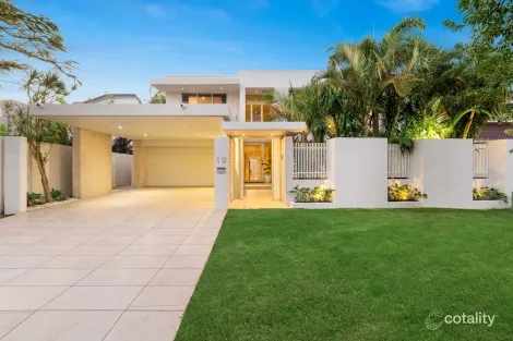 Property photo of 19 Binda Place Bundall QLD 4217