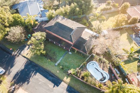 Property photo of 15 Dakara Avenue Erina NSW 2250