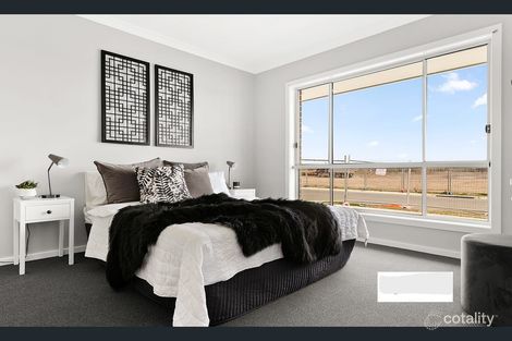 Property photo of 11 Hornet Street Nirimba Fields NSW 2763