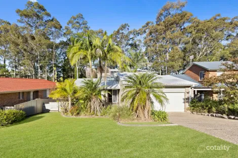 Property photo of 19 Thomas Mitchell Crescent Sunshine Bay NSW 2536