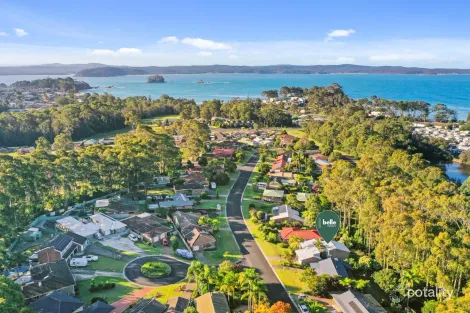 Property photo of 19 Thomas Mitchell Crescent Sunshine Bay NSW 2536