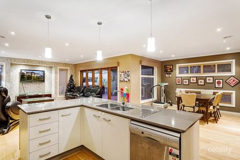 Property photo of 3 Eagles Nest Way Point Cook VIC 3030