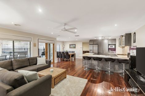 Property photo of 10 Glencoe Place Lilydale VIC 3140