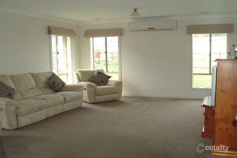 Property photo of 18 Briarwood Close Garfield VIC 3814