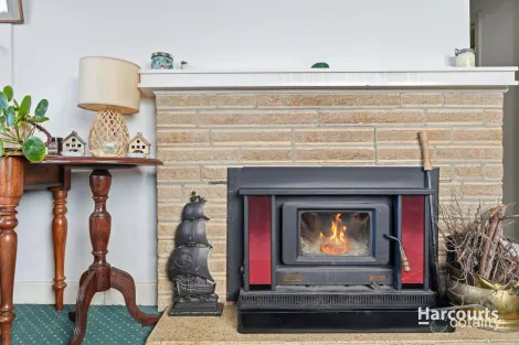 Property photo of 2 Selby Place Lindisfarne TAS 7015