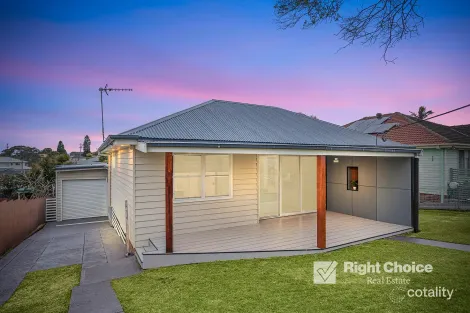 Property photo of 20 Albert Street Lake Illawarra NSW 2528