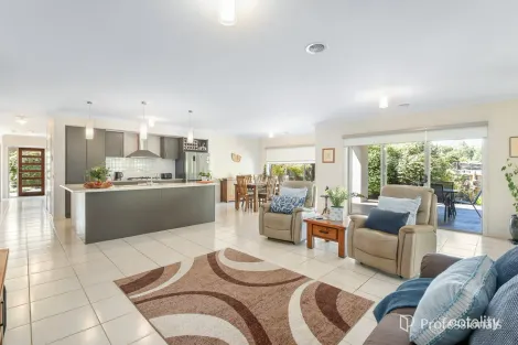 Property photo of 5 Stonewater Place Yarra Junction VIC 3797