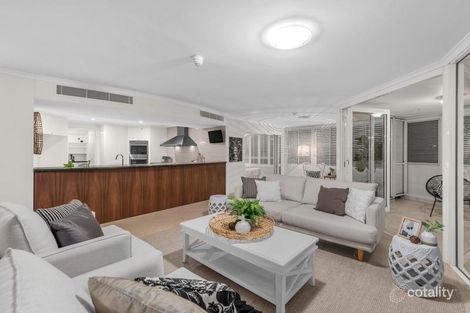 Property photo of 216/19 Wicklow Street Kangaroo Point QLD 4169