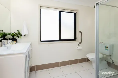 Property photo of 3 Minyon Court Pacific Pines QLD 4211