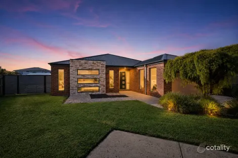Property photo of 14 Huntingfield Close Traralgon VIC 3844