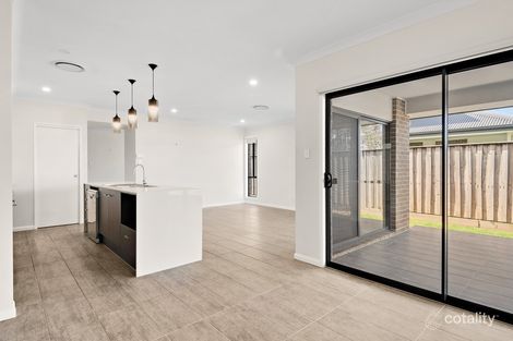 Property photo of 110 Dragonfly Drive Chisholm NSW 2322