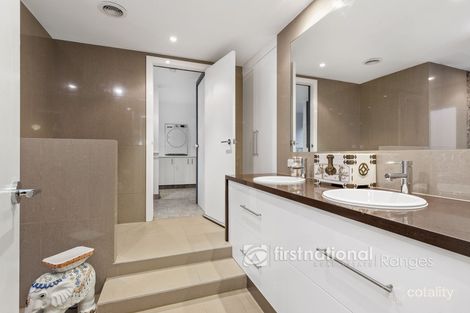 Property photo of 10 Cloverleigh Avenue Emerald VIC 3782