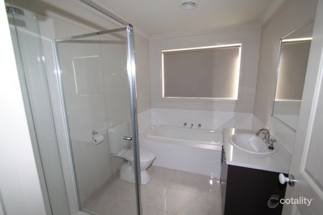 Property photo of 4 Deakin Drive Delacombe VIC 3356