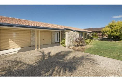 72 Cadogan St, Carindale, QLD 4152