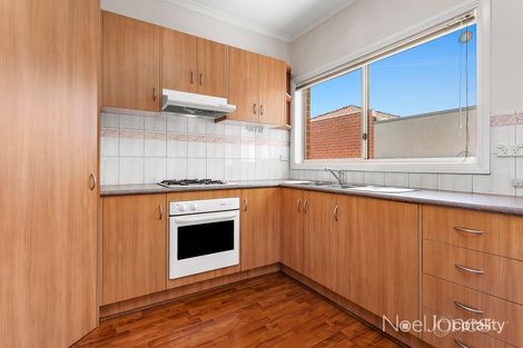 Property photo of 2/29 Peter Street Box Hill North VIC 3129