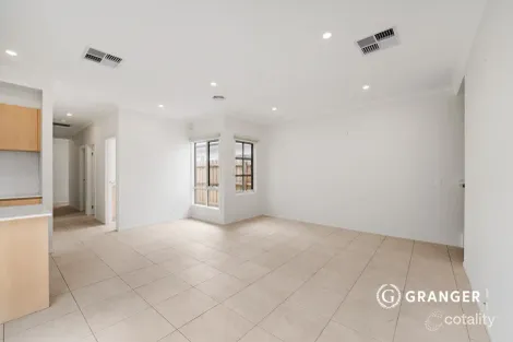 Property photo of 8 Timor Walk Eynesbury VIC 3338