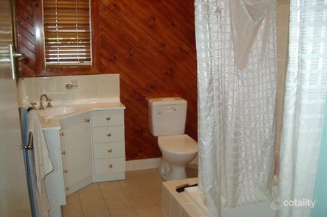 Property photo of 2 John Street Gracemere QLD 4702