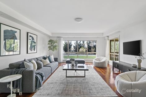 Property photo of 43 Cambridge Crescent Taylors Lakes VIC 3038