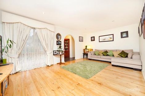 Property photo of 30 Summerland Circuit Kambah ACT 2902