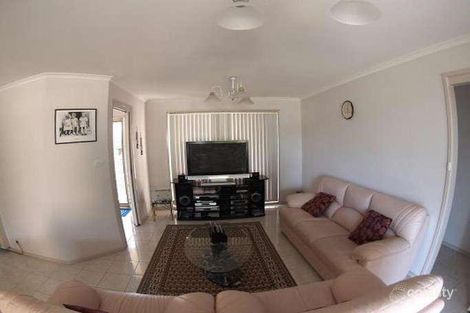 Property photo of 50 Magenta Square Amaroo ACT 2914