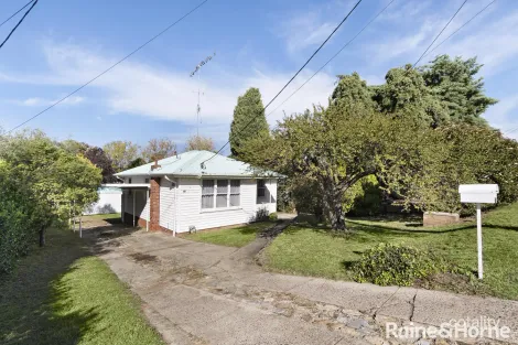 60 Donald Rd, Karabar, NSW 2620