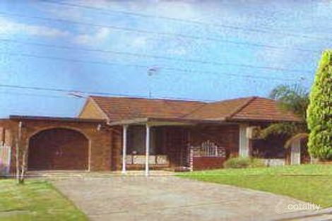 8 Lochalsh St, St Andrews, NSW 2566