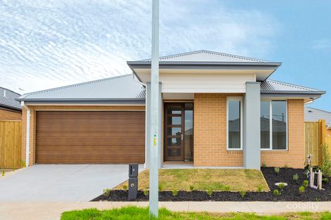 Property photo of 4 Perceval Place Mambourin VIC 3024