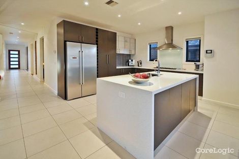 Property photo of 3 Penrose Mews Hillside VIC 3037