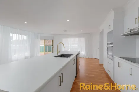Property photo of 27 Pebble Beach Drive Dubbo NSW 2830