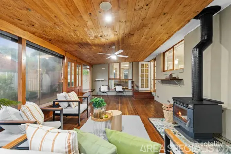 Property photo of 32 Jackson Drive Langwarrin VIC 3910