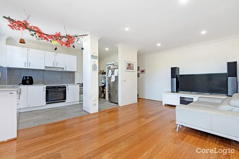 Property photo of 32/5-7 Hoddle Avenue Bradbury NSW 2560