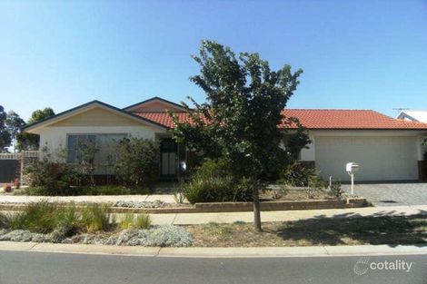 1 Salina Walk, Caroline Springs, VIC 3023