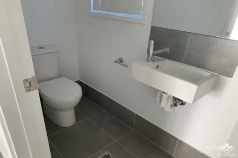 Property photo of 22 Beacroft Street Coomera QLD 4209