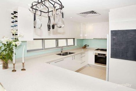 Property photo of 5 Undercliff Road Freshwater NSW 2096