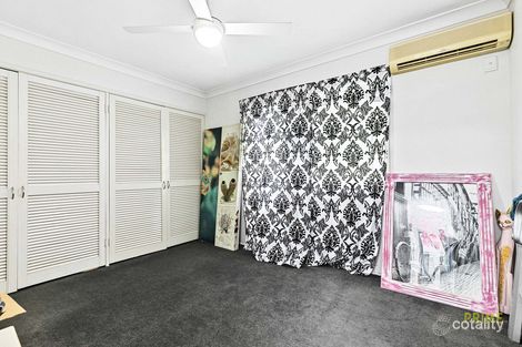 Property photo of 35 Hansen Street Urangan QLD 4655