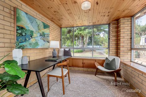 Property photo of 8 Caroline Crescent Blackburn North VIC 3130