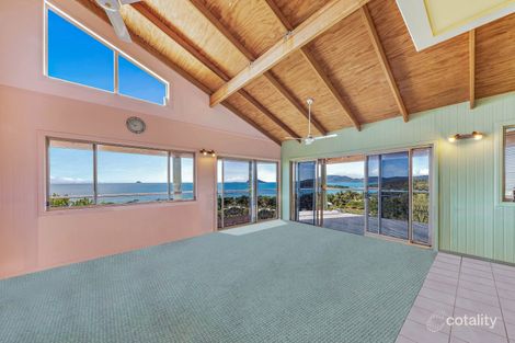 Property photo of 23 Roseric Crescent Hideaway Bay QLD 4800