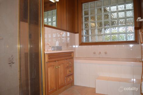 Property photo of 2 Von Nida Court Dingley Village VIC 3172