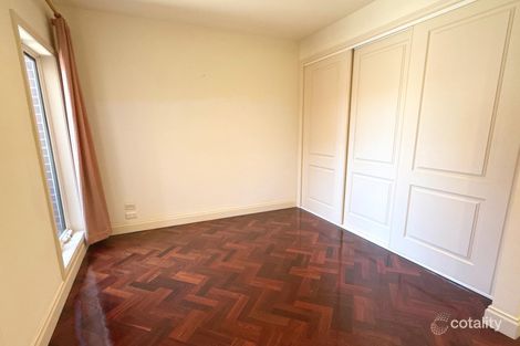 Property photo of 2/13 Fernhurst Drive Glen Waverley VIC 3150